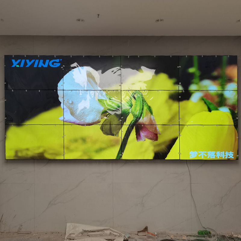 西英助力深圳寶晟集團大堂49寸3X4液晶拼接屏